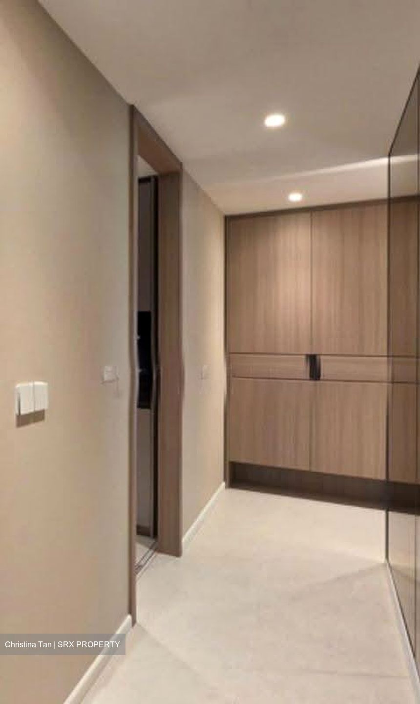 Lakeside Drive (D22), Condominium #628779801